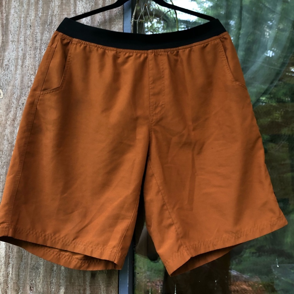 Men’s prana shorts. Size XL.